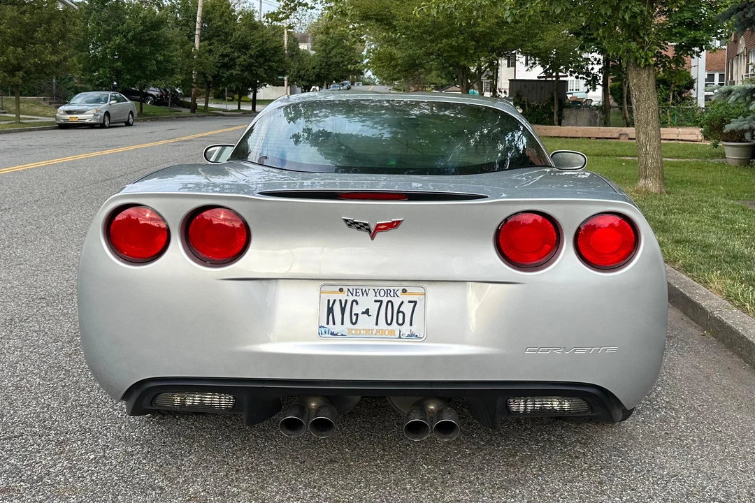 2010 Chevrolet Corvette C6 - Image 5 of 31