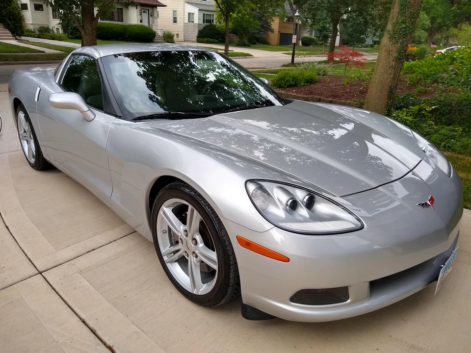 2010 Chevrolet Corvette C6 - Image 23 of 31