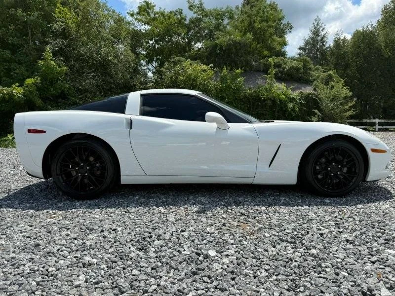 2010 Chevrolet Corvette C6 - Image 2 of 20