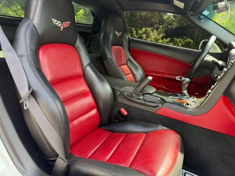 2010 Chevrolet Corvette C6 - Image 19 of 20