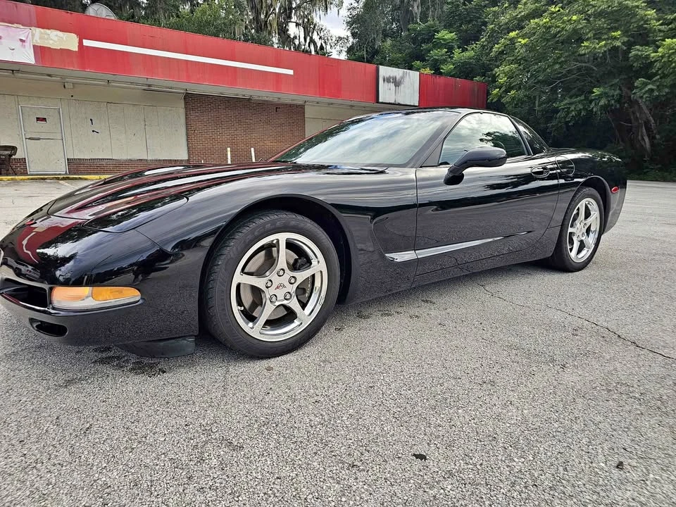 2010 Chevrolet Corvette C6 - Image 1 of 10