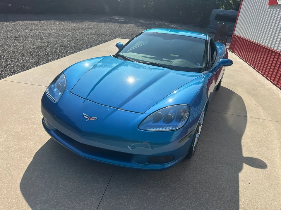 2010 Chevrolet Corvette C6 - Image 16 of 21