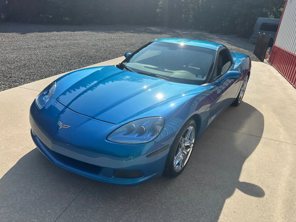 2010 Chevrolet Corvette C6 - Image 17 of 21