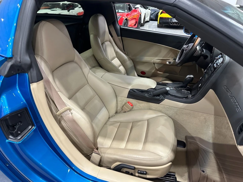 2010 Chevrolet Corvette C6 - Image 19 of 21