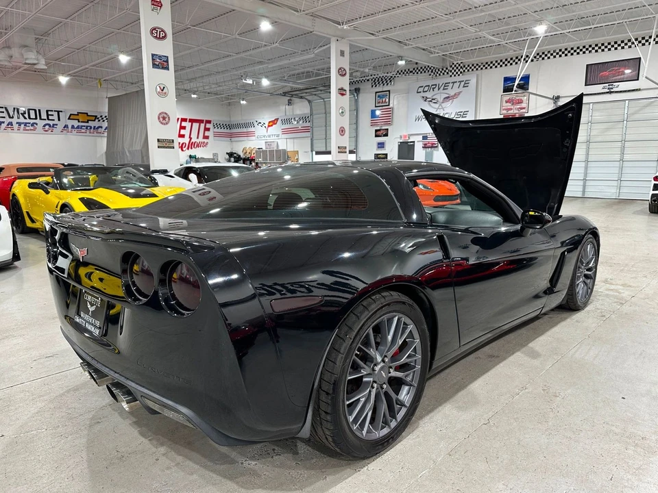2010 Chevrolet Corvette C6 Grand Sport - Image 18 of 21