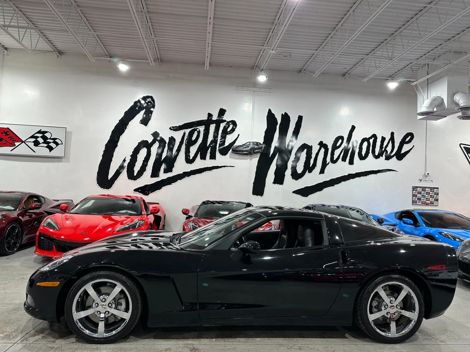 2010 Chevrolet Corvette C6 - Image 2 of 10