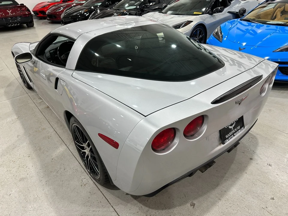 2010 Chevrolet Corvette C6 - Image 3 of 10