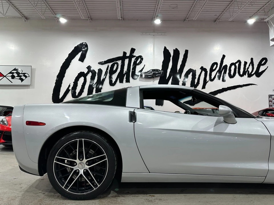 2010 Chevrolet Corvette C6 - Image 5 of 21