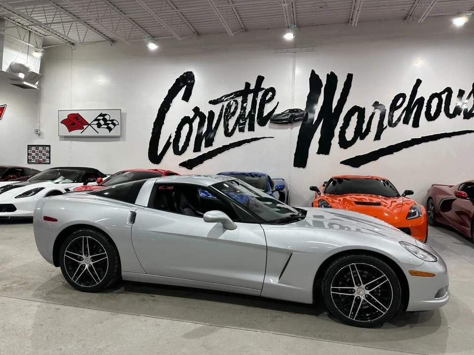 2010 Chevrolet Corvette C6 - Image 11 of 21