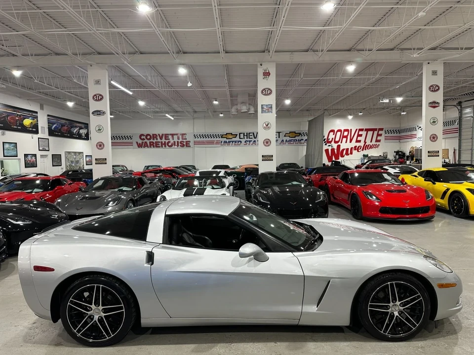 2010 Chevrolet Corvette C6 - Image 5 of 10