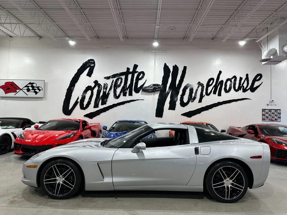2010 Chevrolet Corvette C6 - Image 2 of 21
