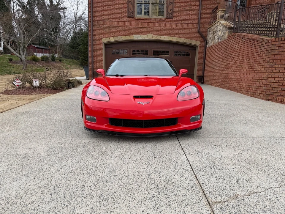 2010 Chevrolet Corvette C6 - Image 3 of 8