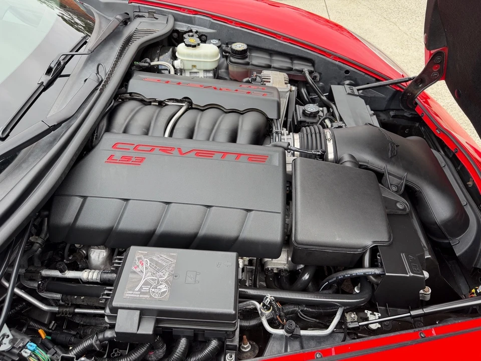 2010 Chevrolet Corvette C6 - Image 7 of 8
