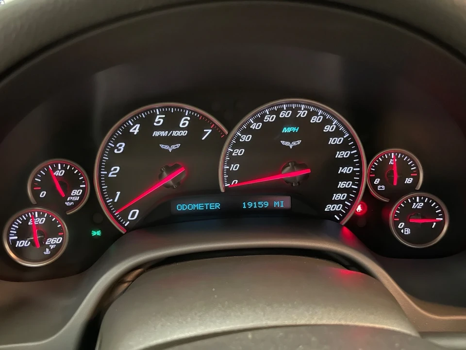 2010 Chevrolet Corvette C6 - Image 14 of 21