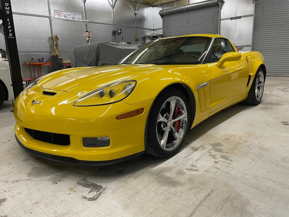 2010 Chevrolet Corvette C6 - Image 2 of 21