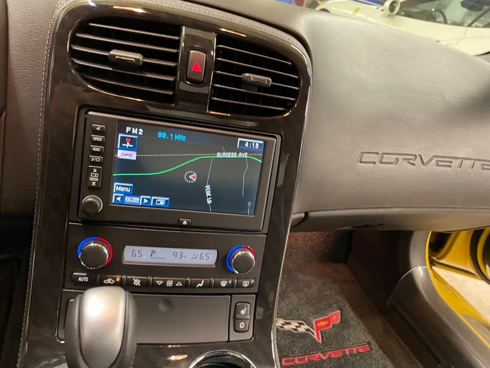 2010 Chevrolet Corvette C6 - Image 19 of 21