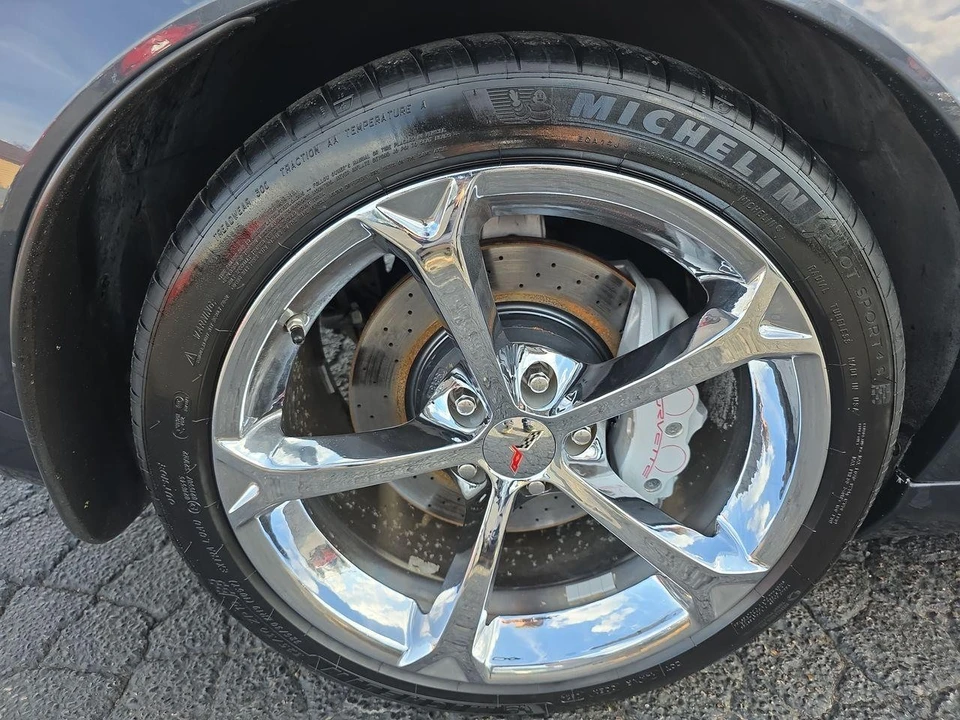 2010 Chevrolet Corvette C6 - Image 17 of 21