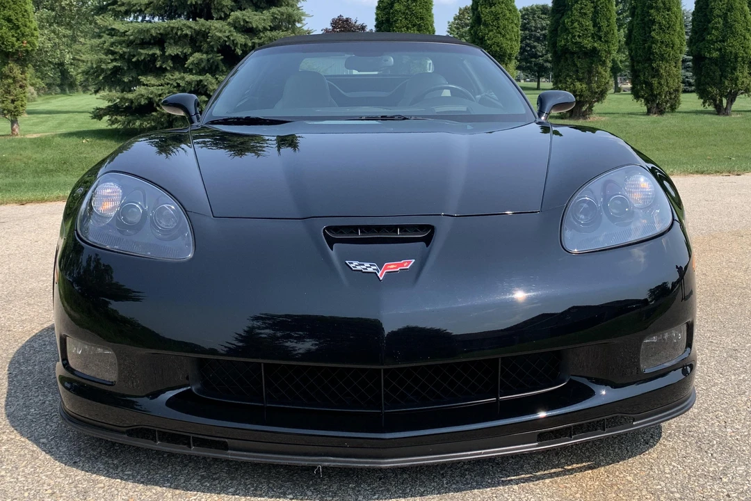 2010 Chevrolet Corvette C6 - Image 2 of 28
