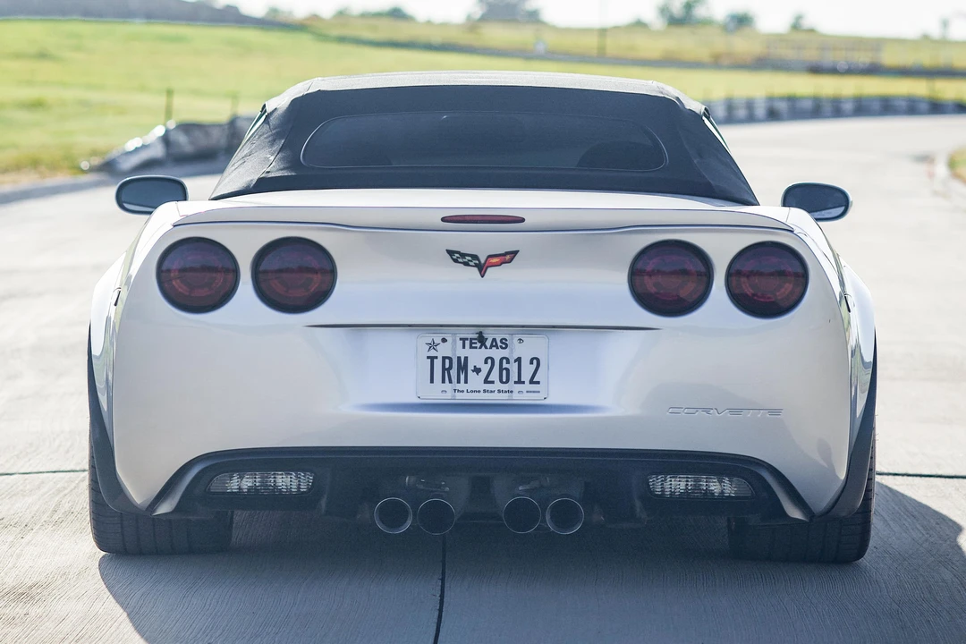 2010 Chevrolet Corvette C6 Grand Sport - Image 13 of 31