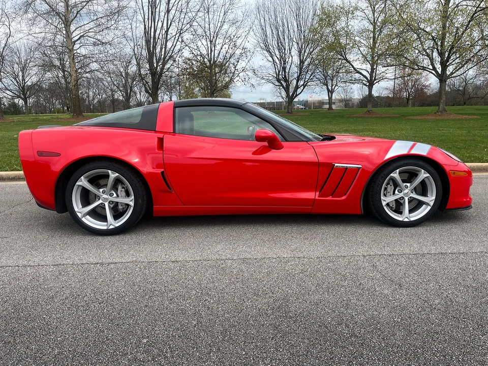 2010 Chevrolet Corvette C6 - Image 25 of 31