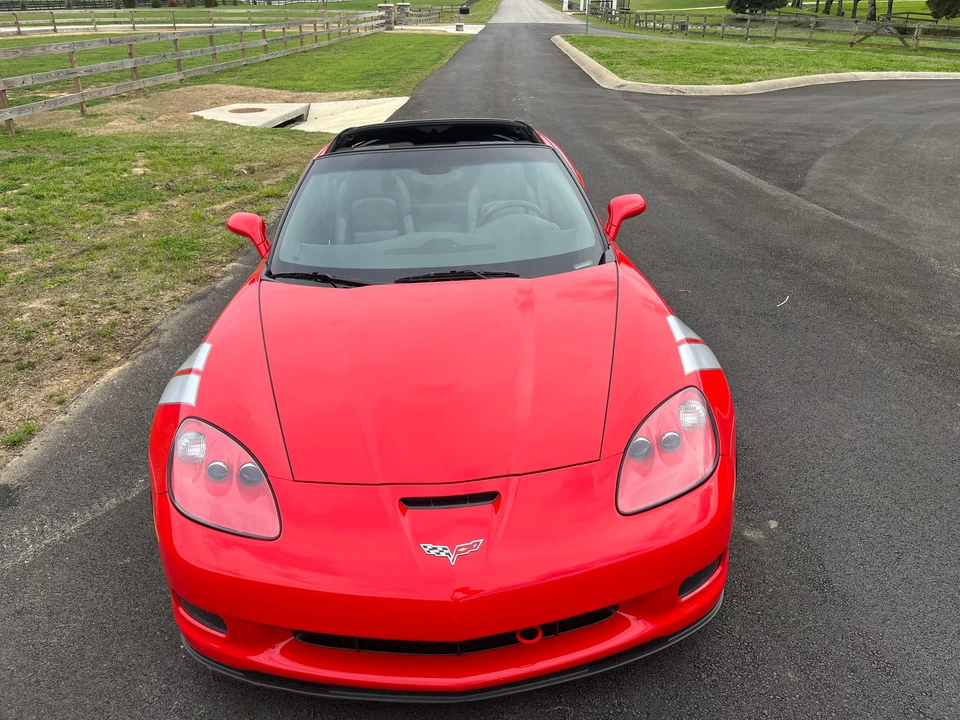 2010 Chevrolet Corvette C6 - Image 6 of 31