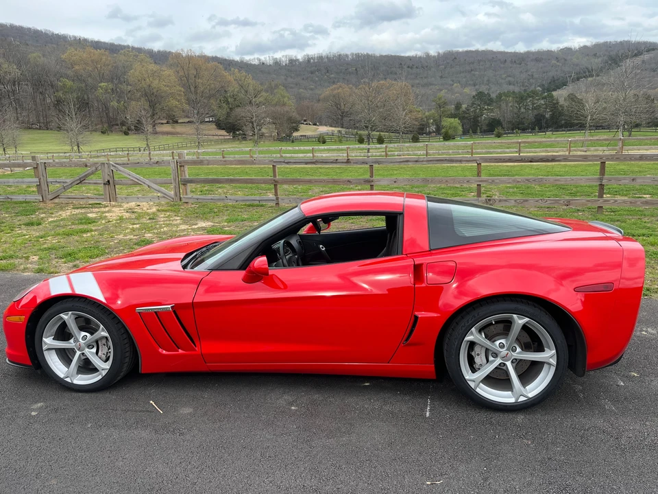 2010 Chevrolet Corvette C6 - Image 19 of 31