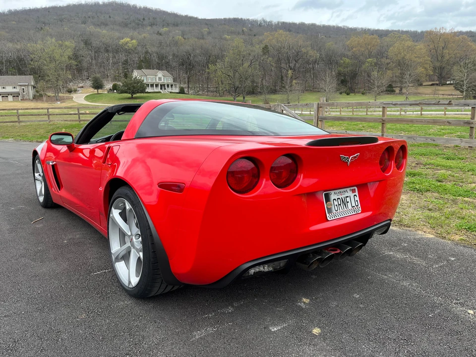 2010 Chevrolet Corvette C6 - Image 8 of 31