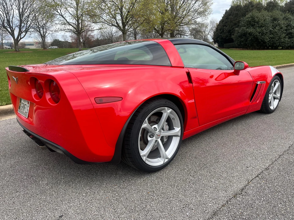 2010 Chevrolet Corvette C6 - Image 24 of 31