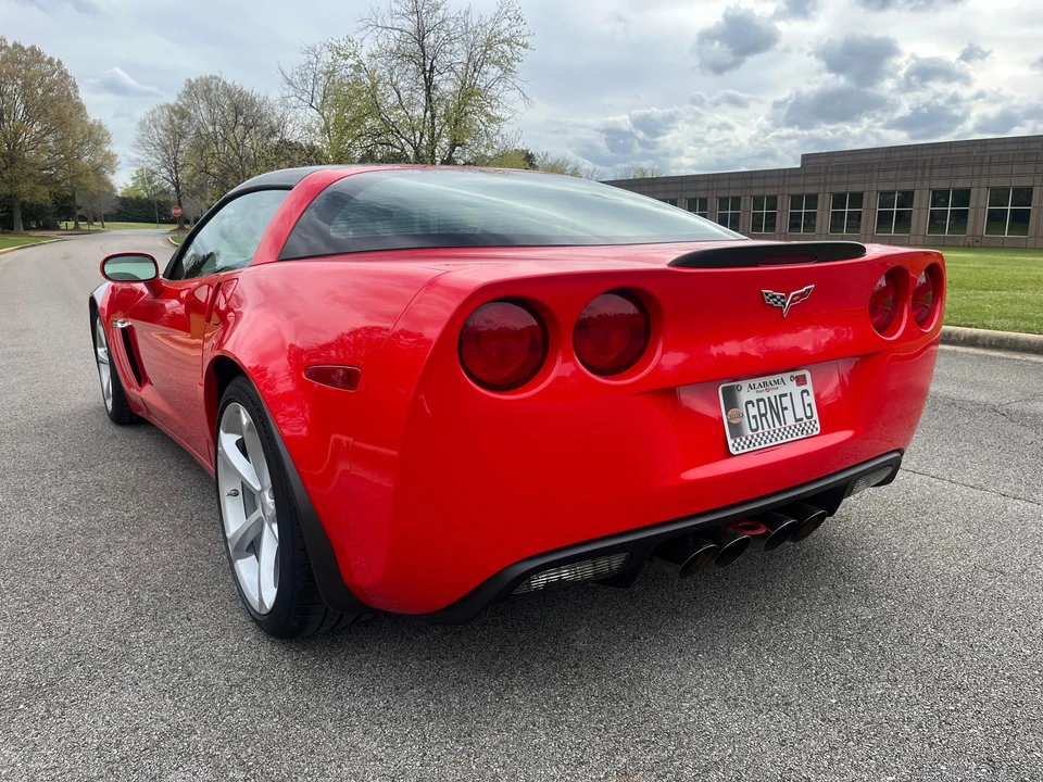 2010 Chevrolet Corvette C6 - Image 21 of 31
