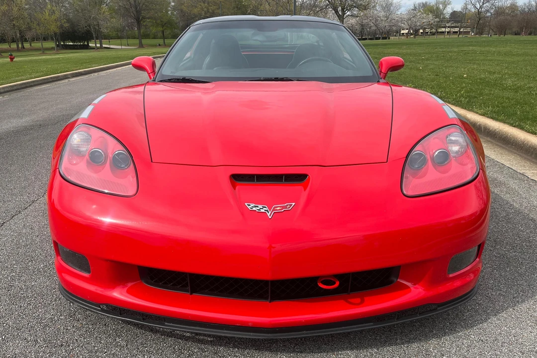 2010 Chevrolet Corvette C6 - Image 2 of 31