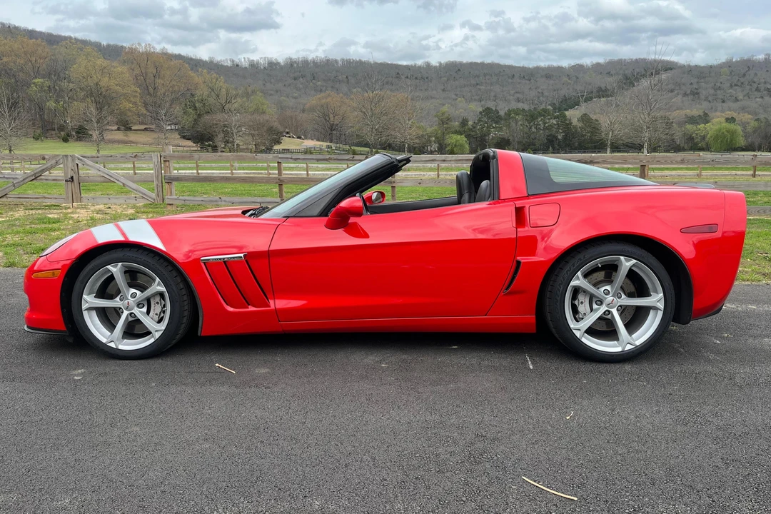 2010 Chevrolet Corvette C6 - Image 3 of 31