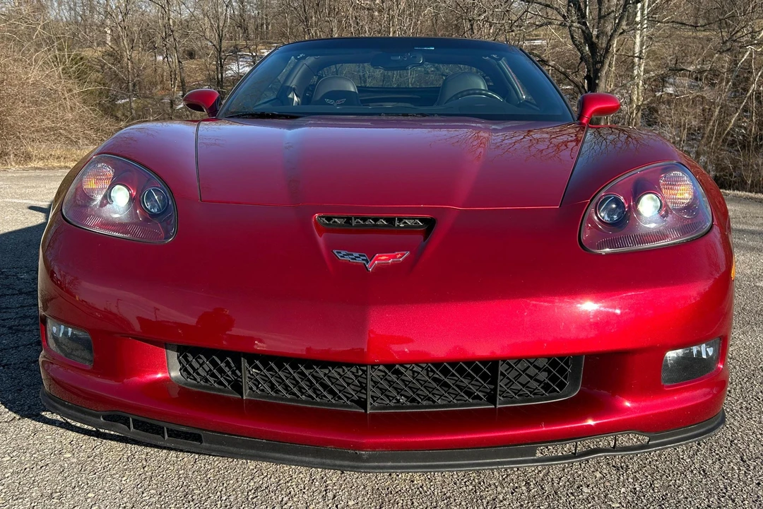 2010 Chevrolet Corvette C6 - Image 2 of 31