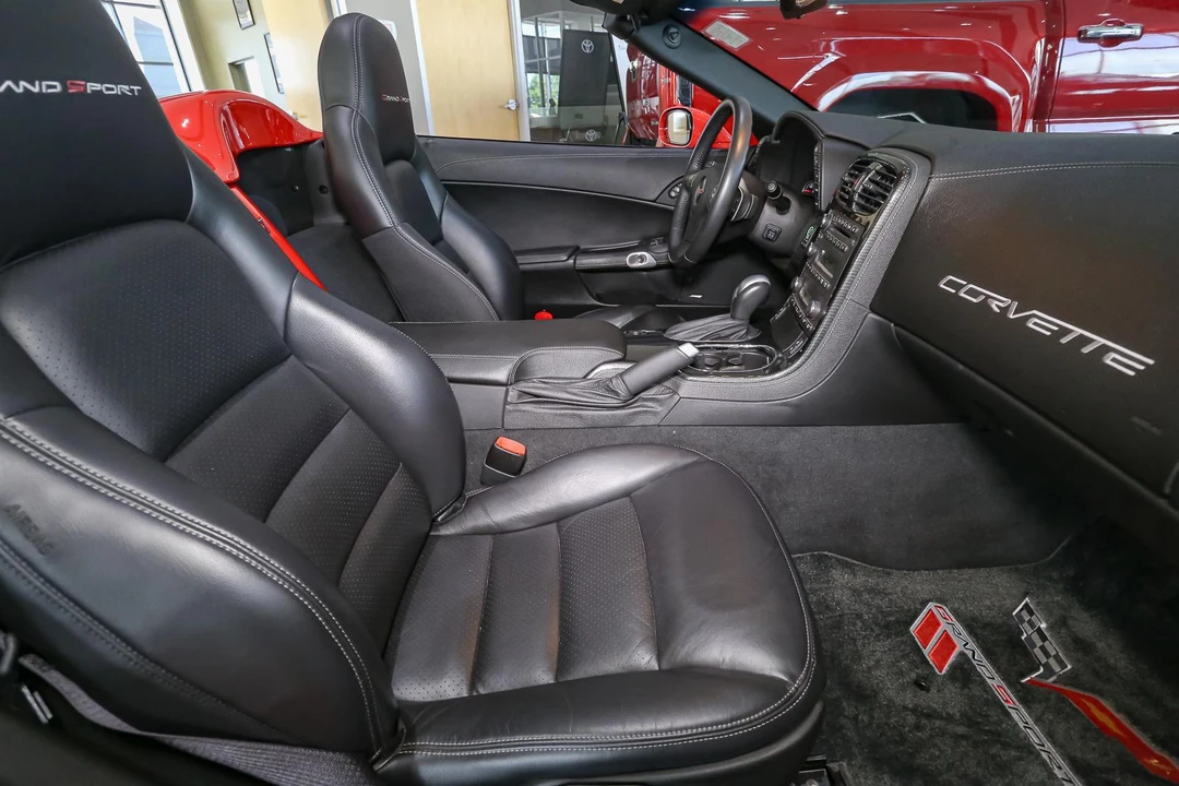 2010 Chevrolet Corvette C6 Grand Sport - Image 17 of 30