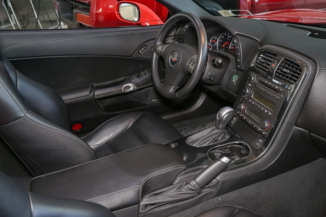 2010 Chevrolet Corvette C6 Grand Sport - Image 18 of 30