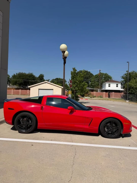 2010 Chevrolet Corvette C6 - Image 6 of 18