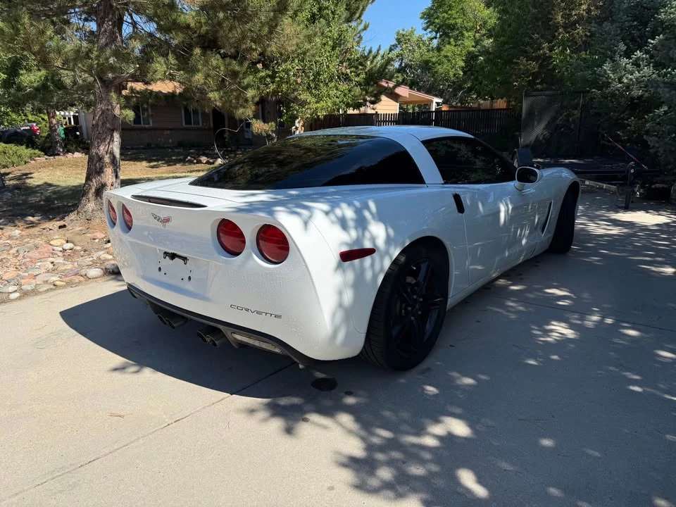 2010 Chevrolet Corvette C6 - Image 4 of 15