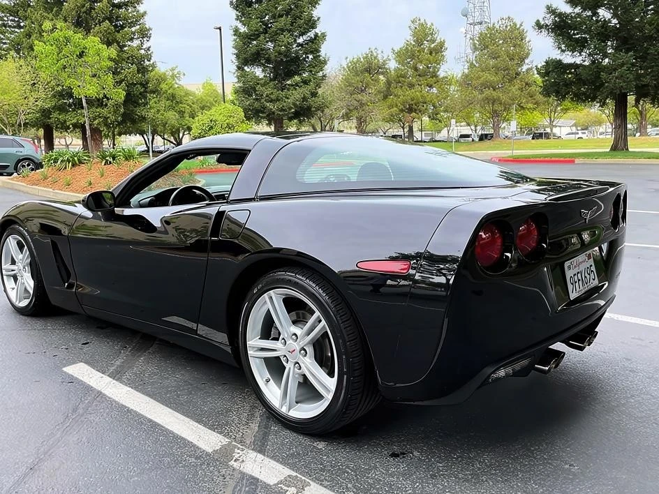 2010 Chevrolet Corvette C6 - Image 7 of 18