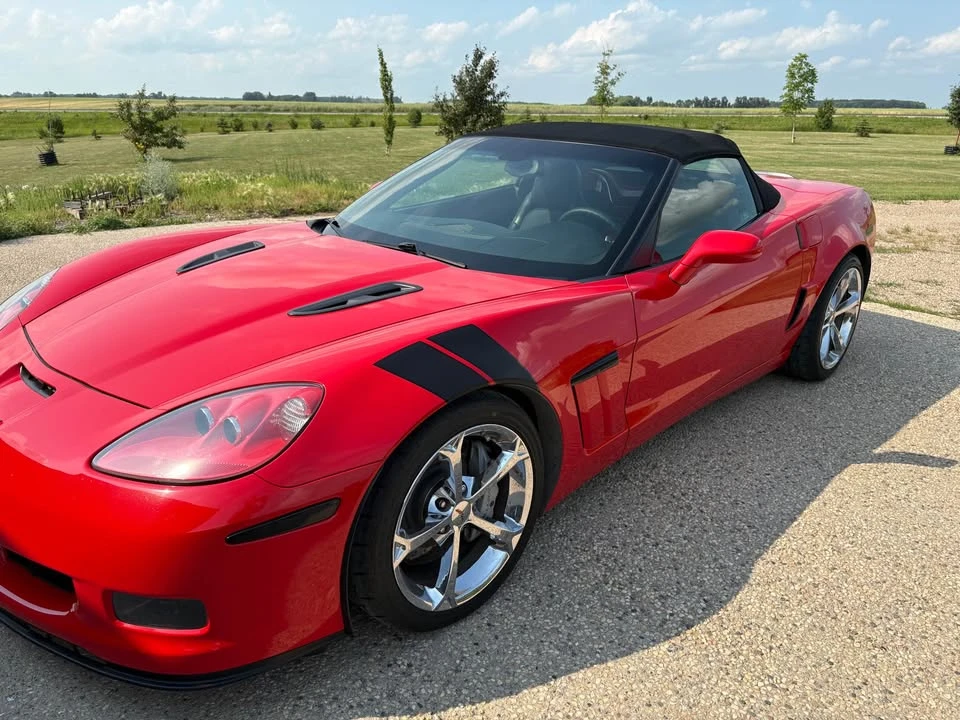 2010 Chevrolet Corvette C6 - Image 2 of 11