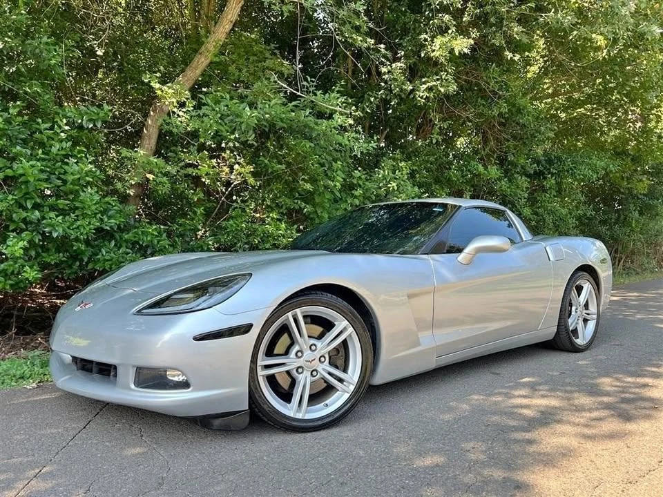 2010 Chevrolet Corvette C6 - Image 1 of 20