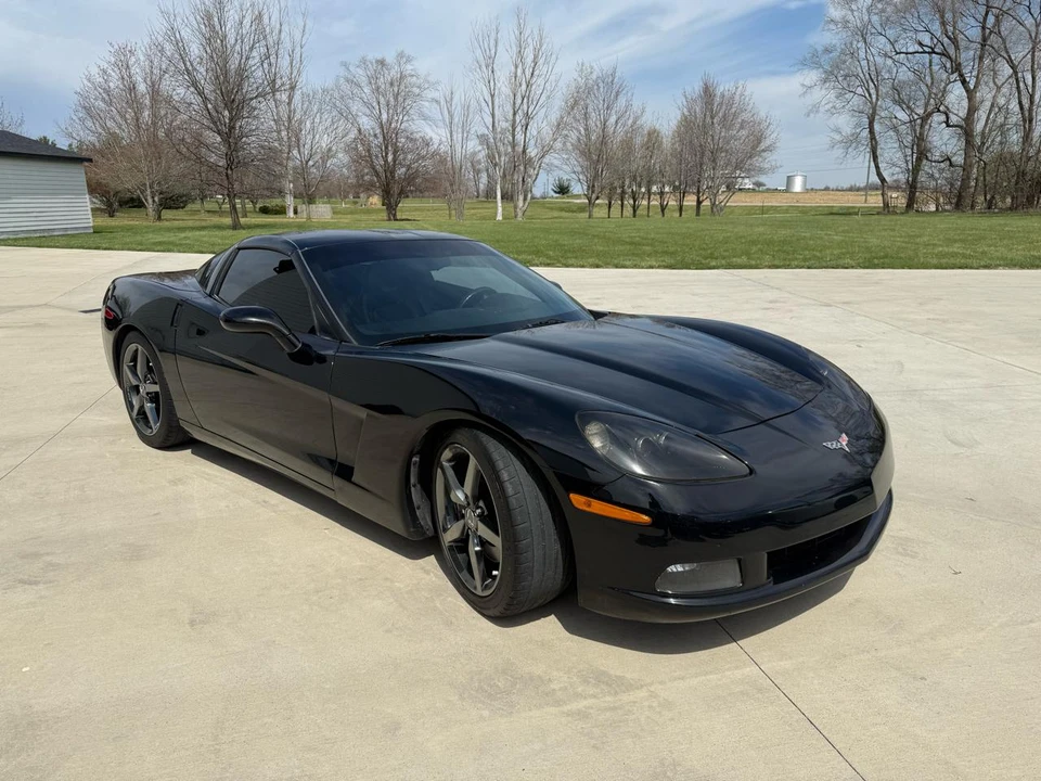 2010 Chevrolet Corvette C6 - Image 7 of 18