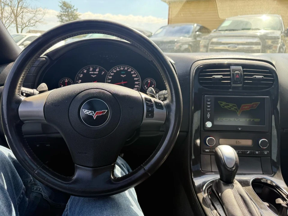 2010 Chevrolet Corvette C6 - Image 11 of 18