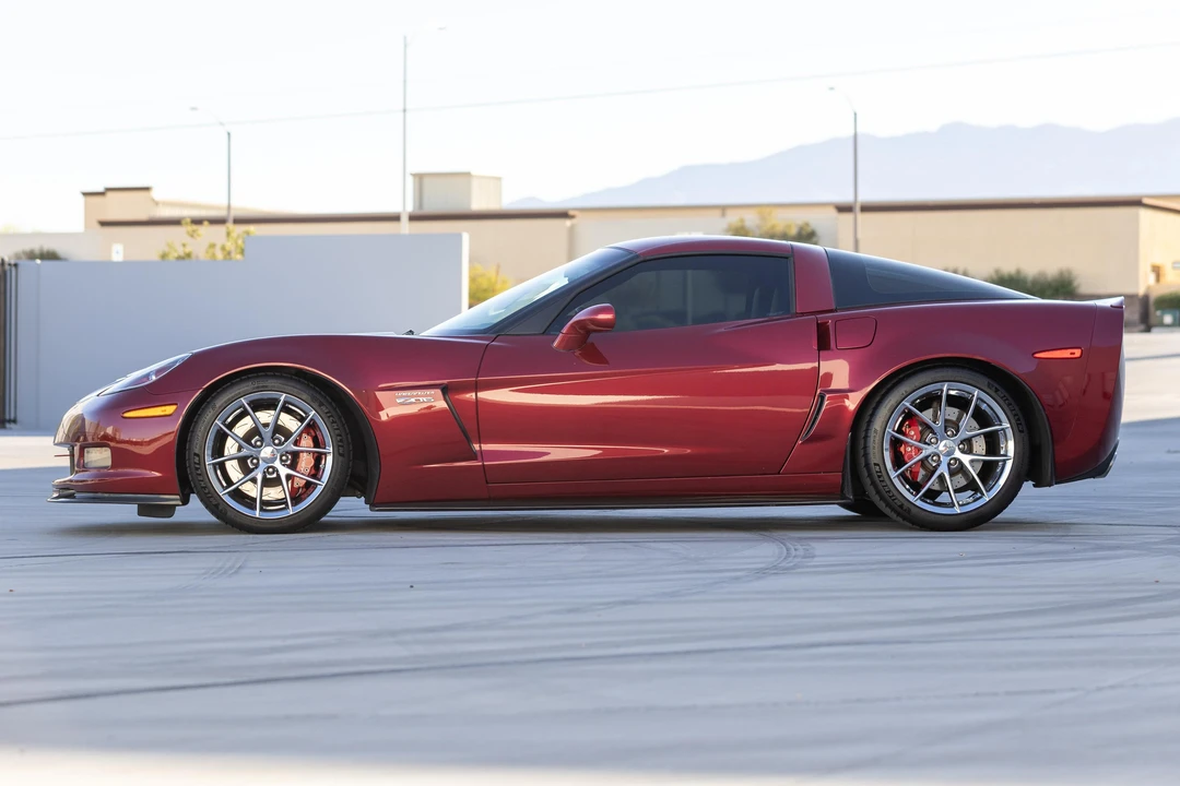 2010 Chevrolet Corvette C6 Z06 - Image 3 of 31