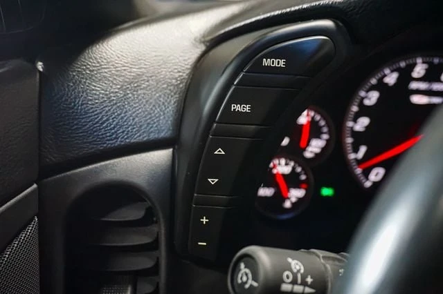 2010 Chevrolet Corvette - Image 23 of 31