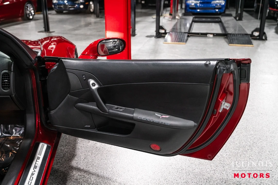 2010 Chevrolet Corvette C6 Grand Sport - Image 26 of 31