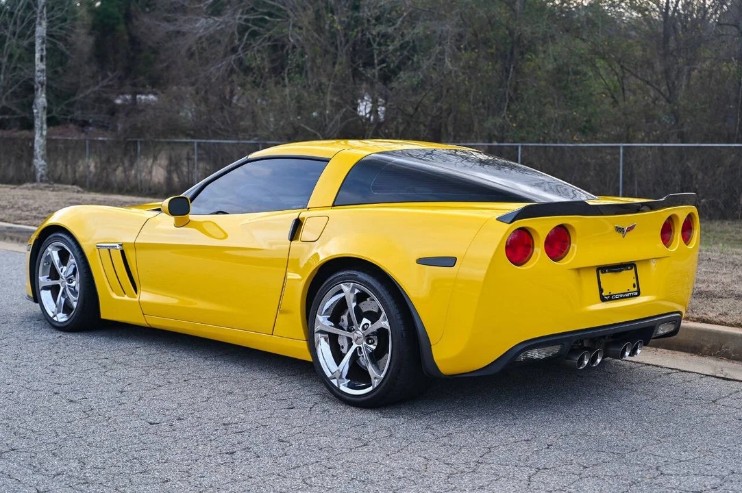 2010 Chevrolet Corvette C6 - Image 18 of 21