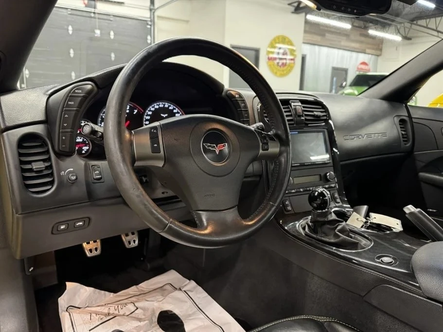 2010 Chevrolet Corvette C6 Grand Sport - Image 24 of 31