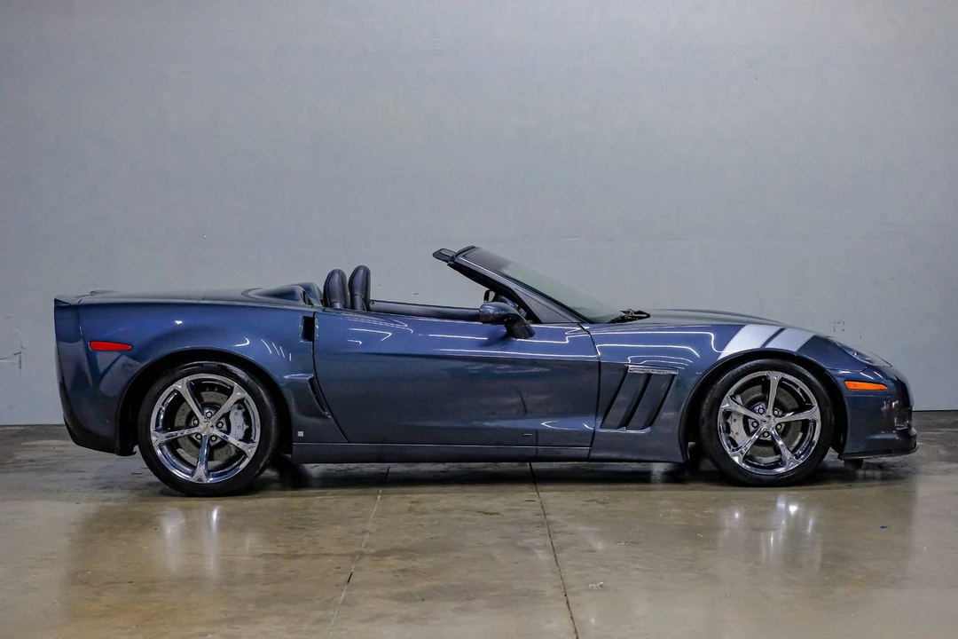 2010 Chevrolet Corvette C6 - Image 10 of 12
