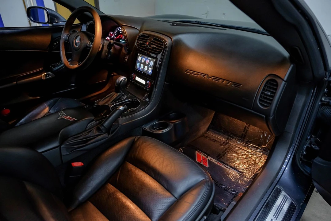 2010 Chevrolet Corvette C6 - Image 20 of 21