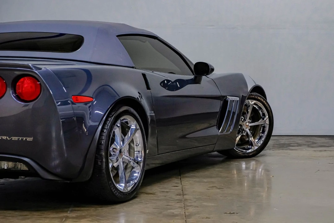 2010 Chevrolet Corvette C6 - Image 14 of 21