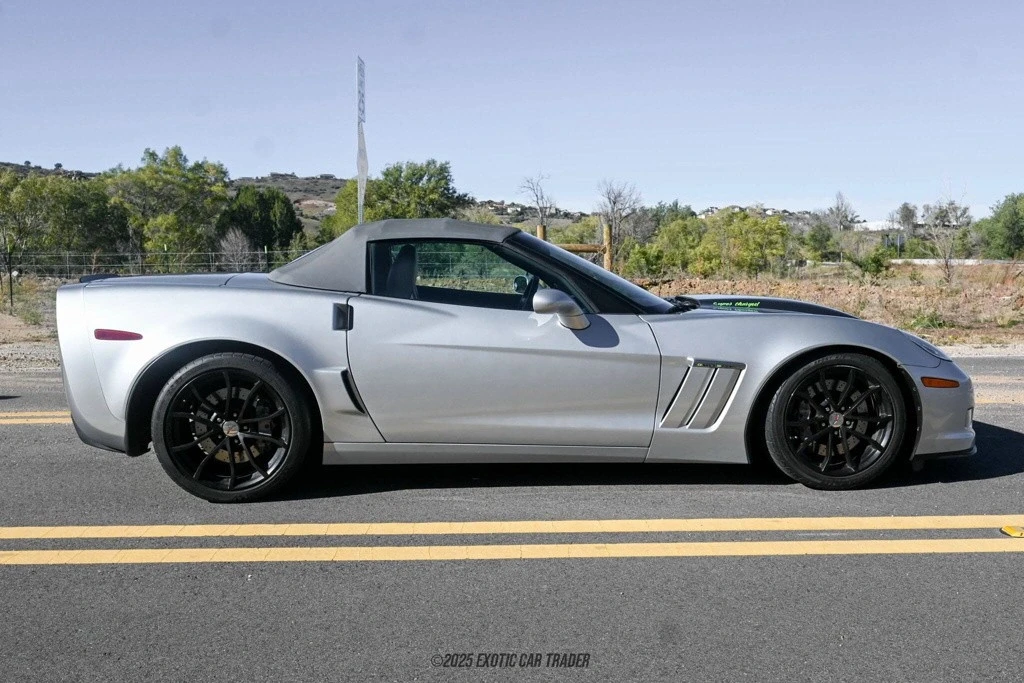 2010 Chevrolet Corvette C6 - Image 9 of 12